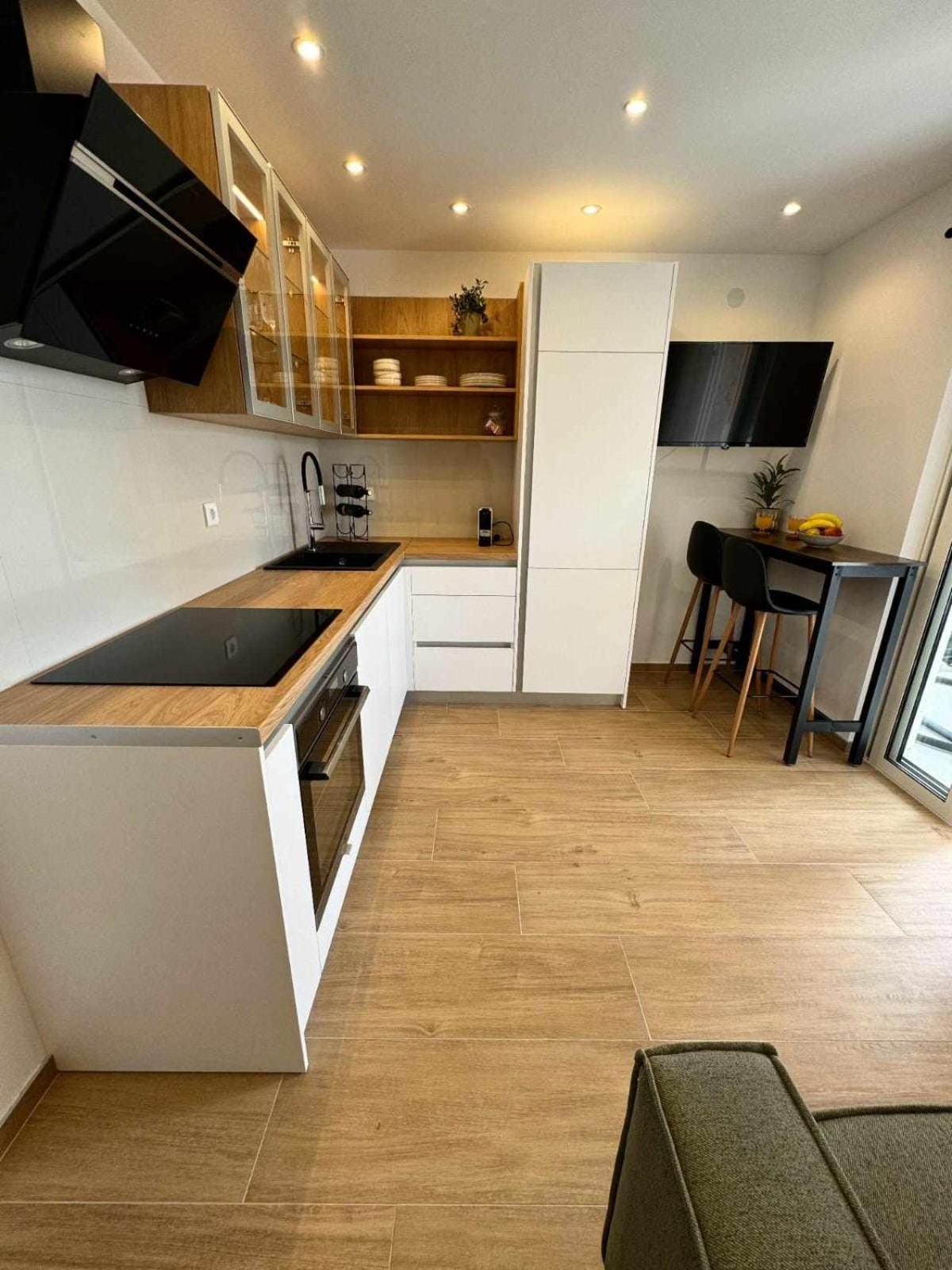 Sunshine Apartment Bol
