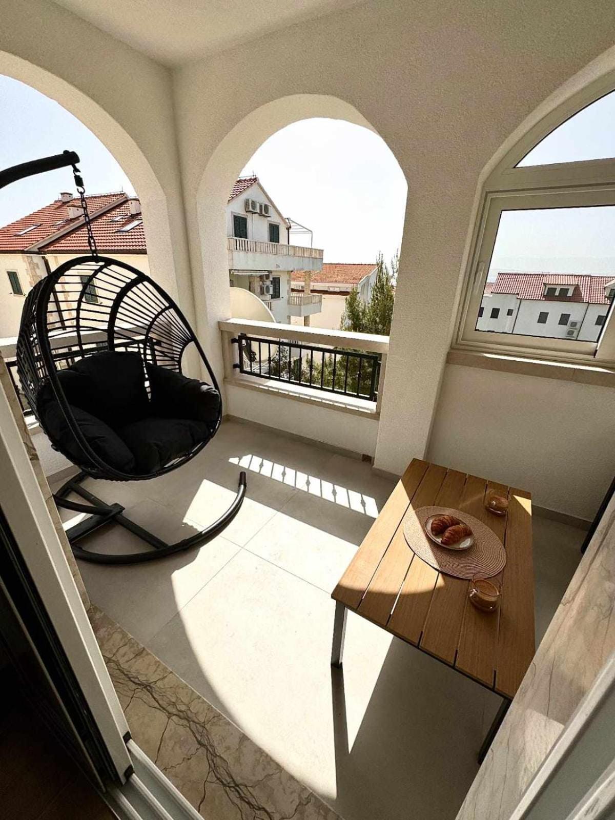 Sunshine Apartment *