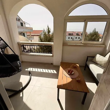 Sunshine Bol Apartment Exterior photo